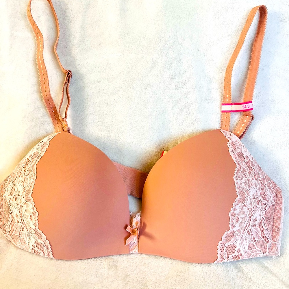 New beautiful beige with white lace push-up bra